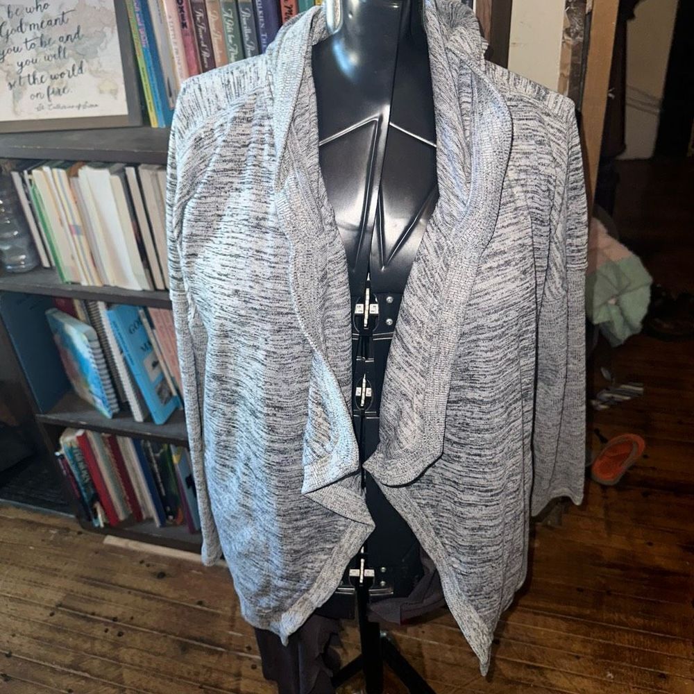 Athleta heathered gray waterfall Athleisure S jacket